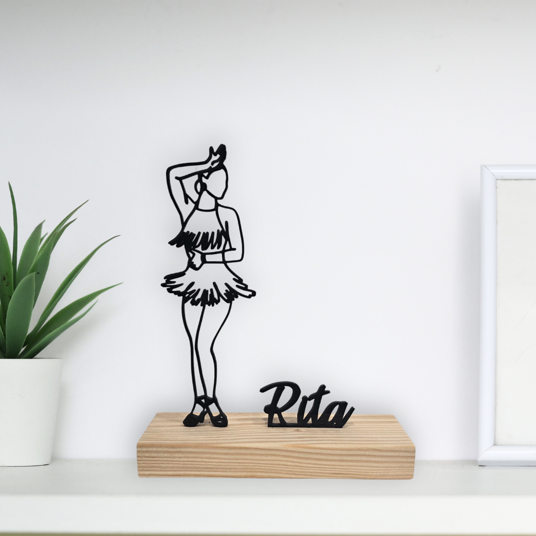 Estátua decorativa inspirada em bachata e salsa, presente criativo.