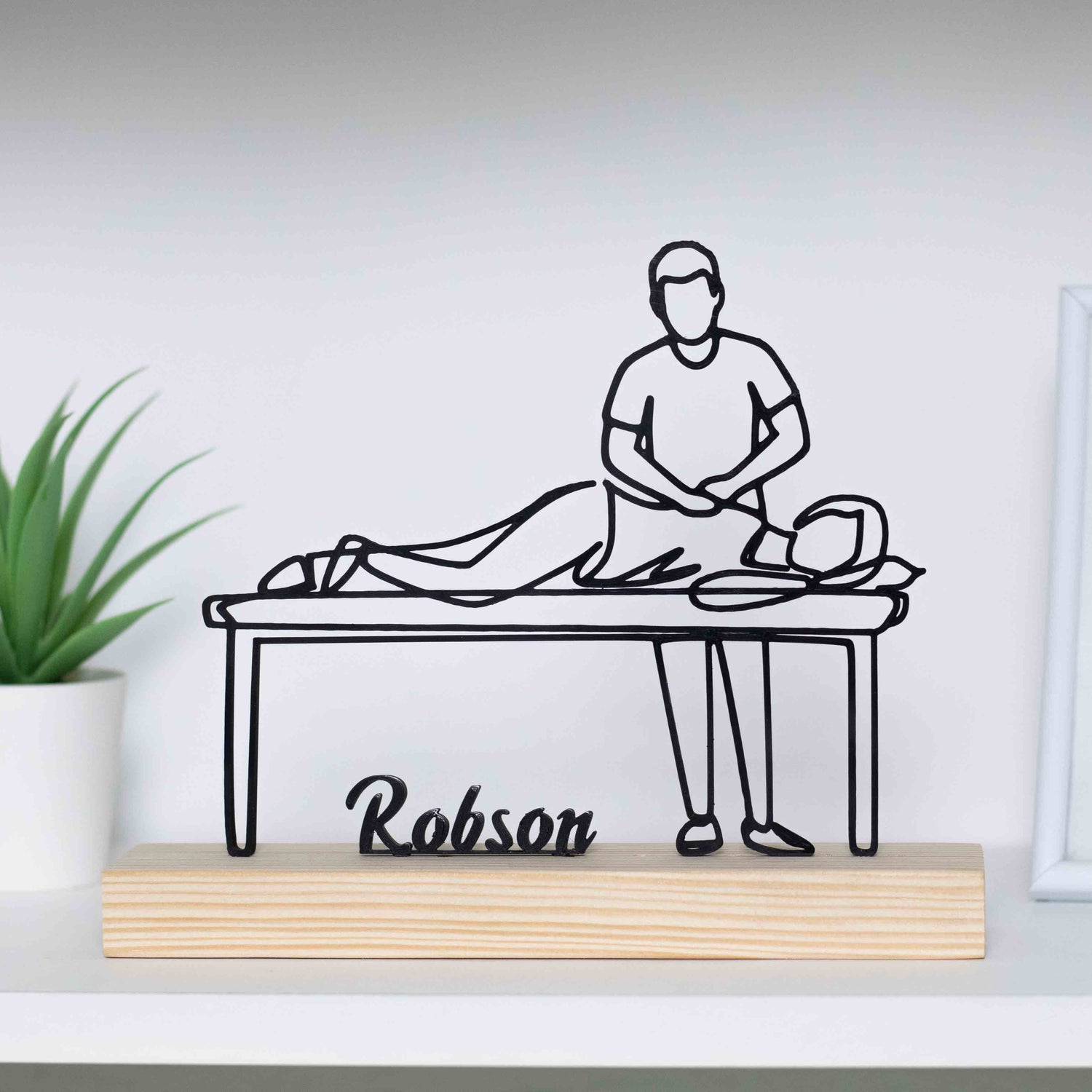 Estátua de fisioterapeuta, terapeuta e quiroprata com base de madeira, prenda personalizada elegante e única.
